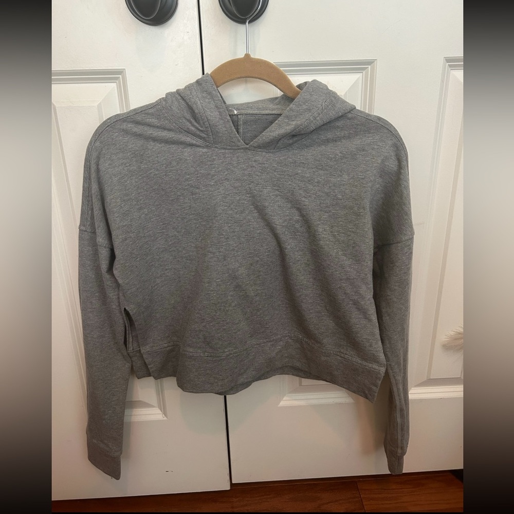 lulu lemon grey sweatshirt